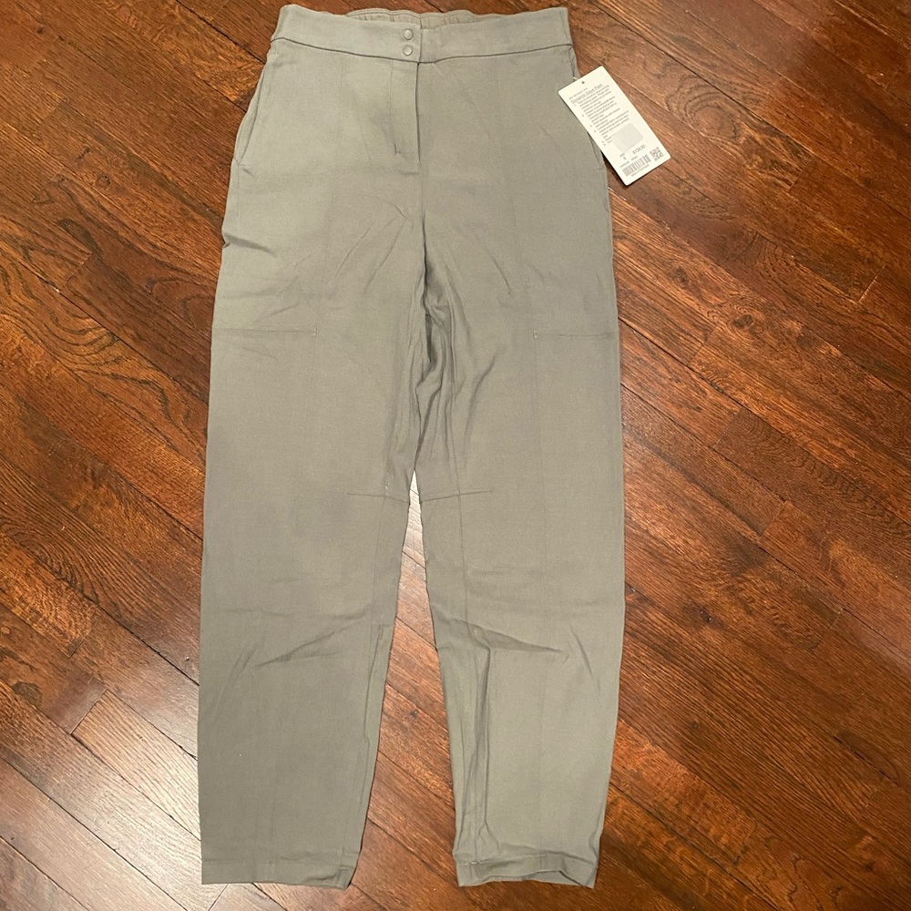 BNWT Lululemon Dynamic Days Pant